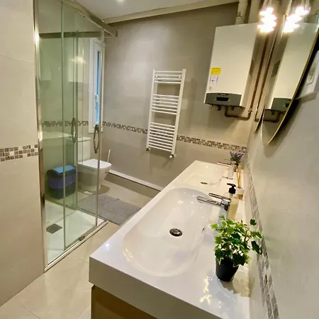 En Con Zonas Comunes Compartida Hsjg Bilbao